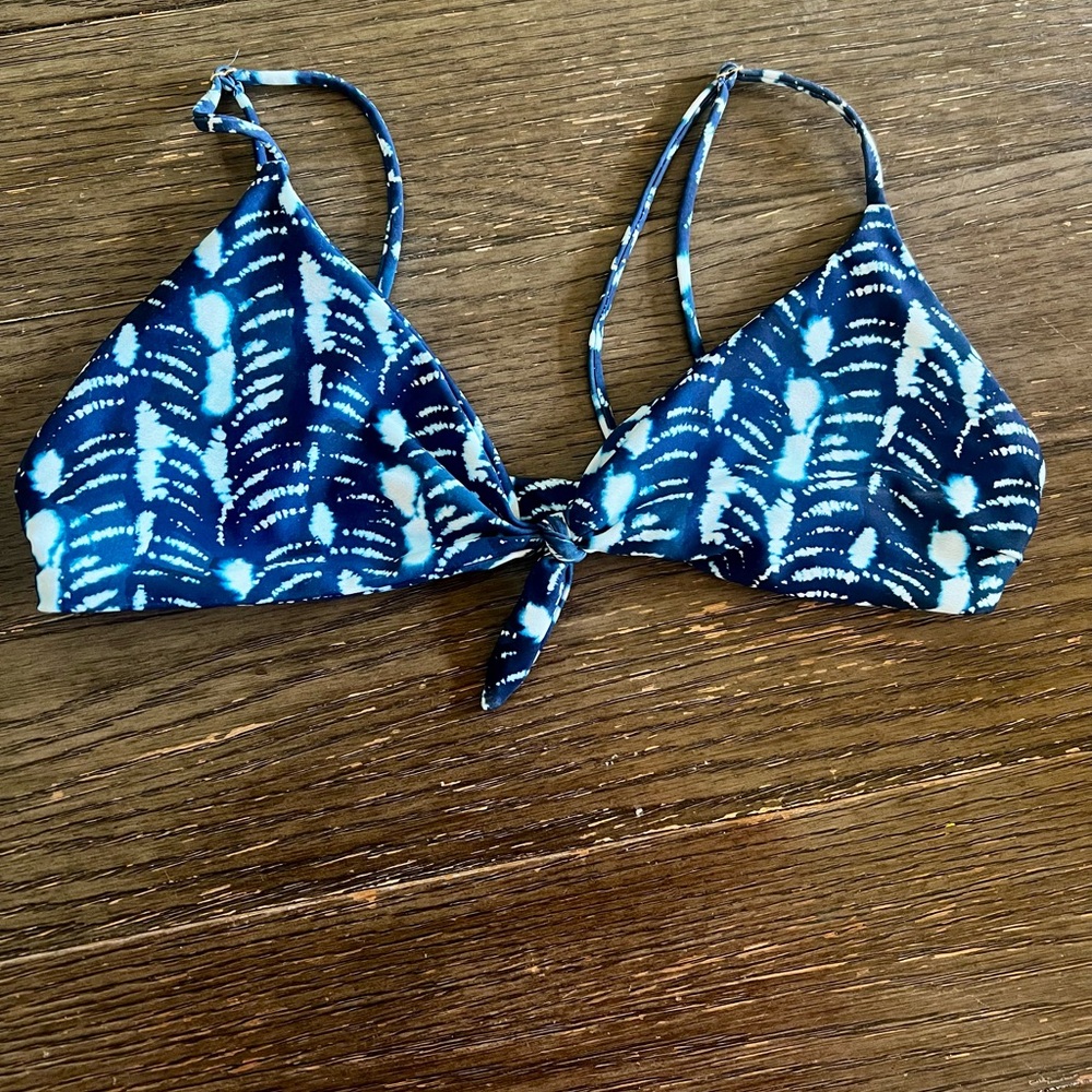 Skatie Azul Halley Bikini Top | Size M